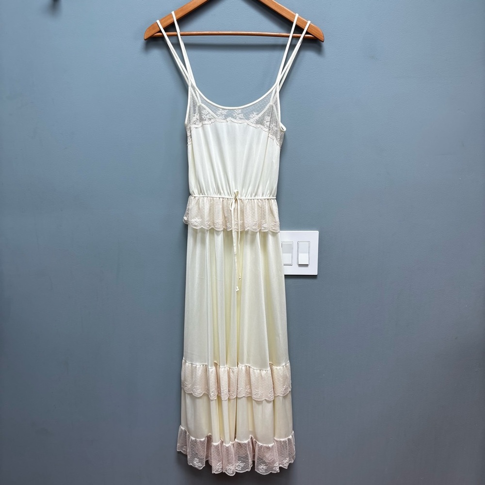 Vintage Slip Dress with Lace in Cream / Ivory Petite XS / S